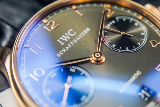 ZF万国v5版新葡7。型号:IW500701，系列：葡萄牙定制52010自动机械,42.3毫米直径,男士手表，振频：28800每小时振荡次数 商品图7