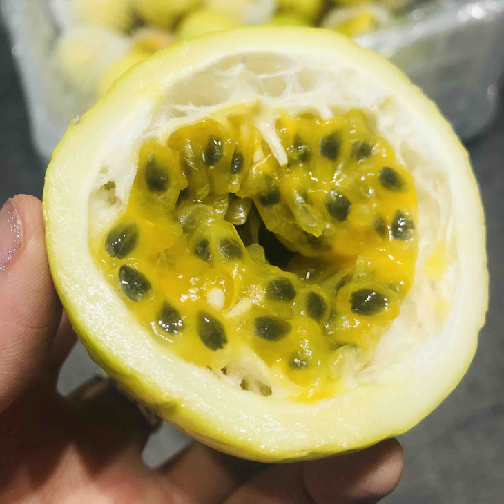 青州青蜜百香果约25斤约15颗左右汁多味浓香气浓郁