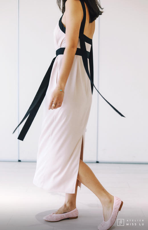 AtelierMissLu / Betzy-香槟粉交叉挂脖礼服裙 商品图8