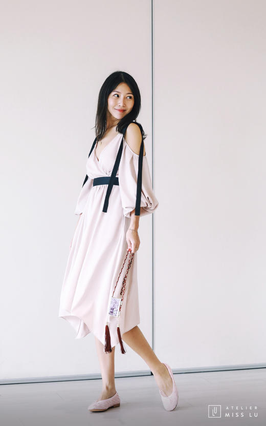 AtelierMissLu / Cintia-香槟粉飘带装饰连身裙 商品图4