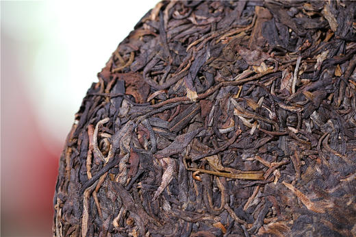 澜沧古茶2014年抱诚大饼生茶易武乔木老树 商品图6