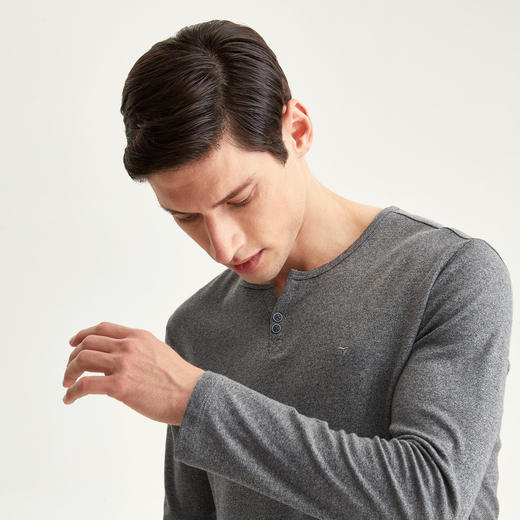 【特价】柒牌男装长袖T恤男秋季新品休闲舒适t恤	117T70010 商品图1