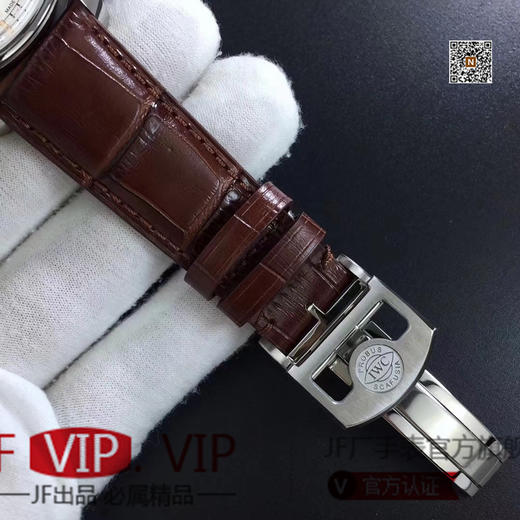 ZF万国葡萄牙系列年历腕表IW503501，集时分针、日期、星期、月份和动显于一身。正所谓功能卓越，大器晚成，有请各路表友品鉴 商品图11