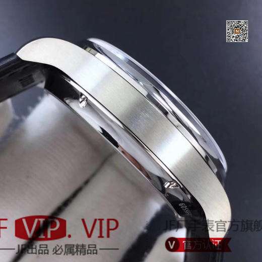 ZF万国葡萄牙系列年历腕表IW503501，集时分针、日期、星期、月份和动显于一身。正所谓功能卓越，大器晚成，有请各路表友品鉴 商品图5