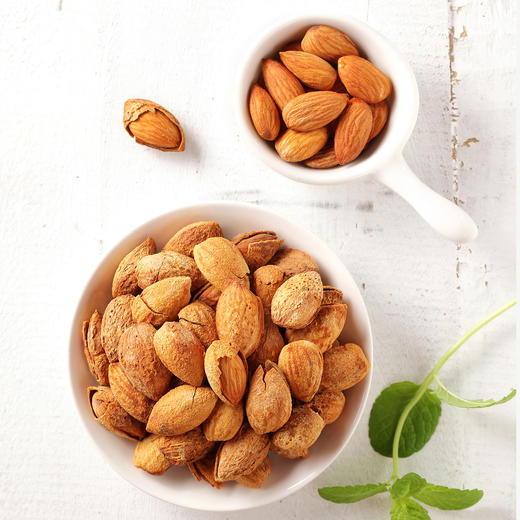 坚果扁桃仁~~薄皮巴旦木 一剥就开 商品图1