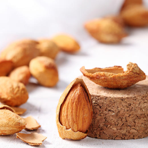 坚果扁桃仁~~薄皮巴旦木 一剥就开 商品图3