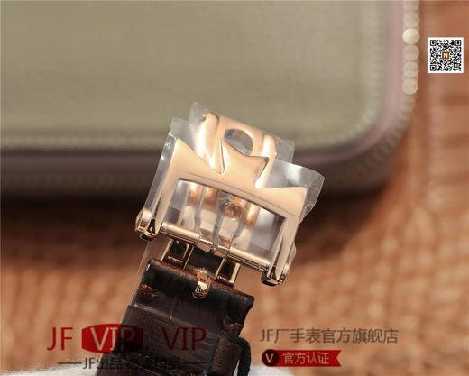 TW江诗丹顿伍陆之型FIFTYSIX系列V2修正版,男士腕表，皮表带，自动机械机芯，透底。 商品图8