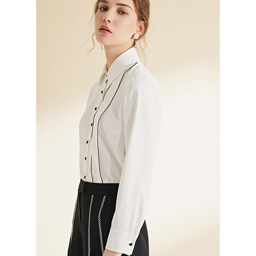 EITIE爱特爱女装春秋季新款长袖线条拼接白色简约气质衬衫薄C1909306 商品图3