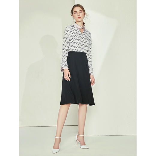 EITIE爱特爱女装秋季新款高腰纯色OL风中长款优雅半身裙子黑6006709 商品图1