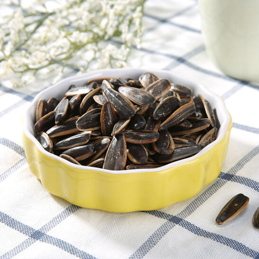 【亚欧超市】洽洽山核桃 焦糖 瓜子108g 商品图3