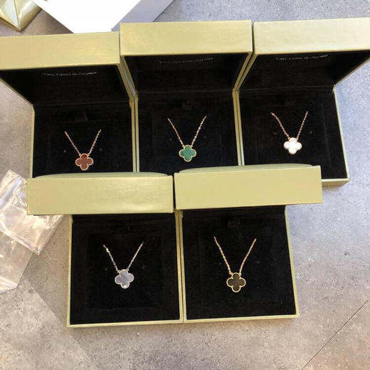 V-C-A 经典四叶草项链 商品图6