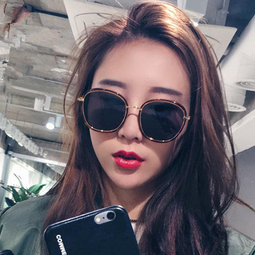 新款网红墨镜明星款眼镜太阳镜女士韩版复古个性眼镜