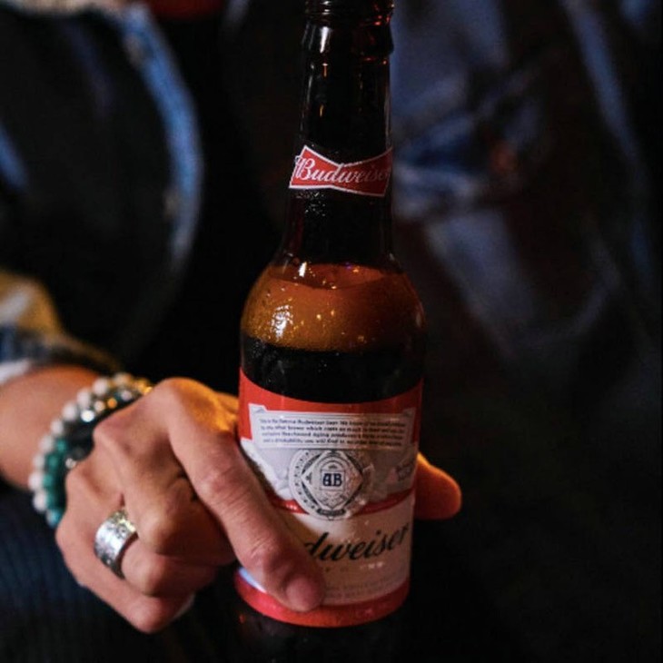 百威旋盖啤酒300ml12瓶红蓝随机发货有票