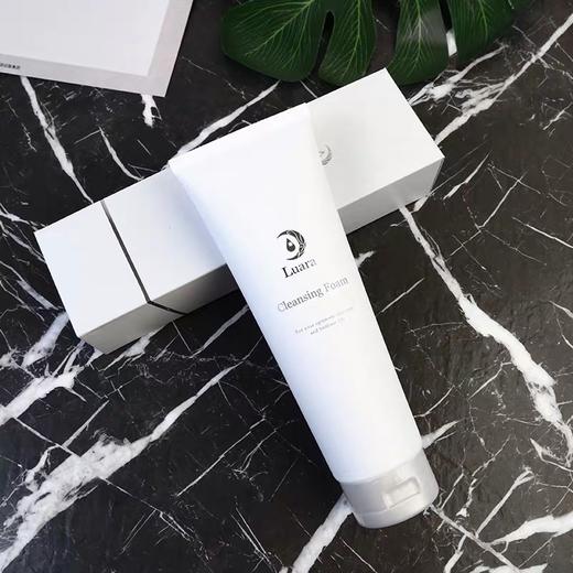 日本院线Luara蚕丝洗面奶 保湿深层清洁去黑头粉刺 温和适合敏感肌 180g 商品图1