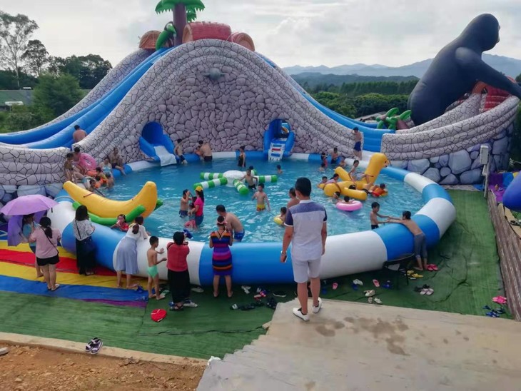 清遠霞福莊園山泉水上樂園1大1小門票