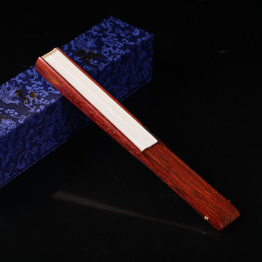 【青山特惠】禅意生活馆 小叶紫檀中号扇子 7寸 商品图1