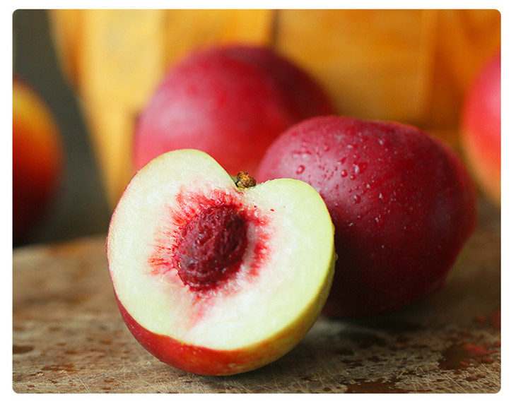 珍珠早油桃礼盒装越重8斤装脆甜爽口离核