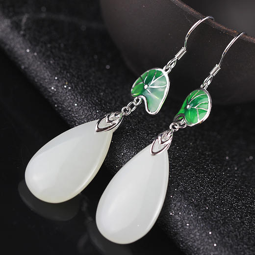 RPY-EZ690005时尚大气优雅抒情女式荷叶和田玉耳坠 商品图3