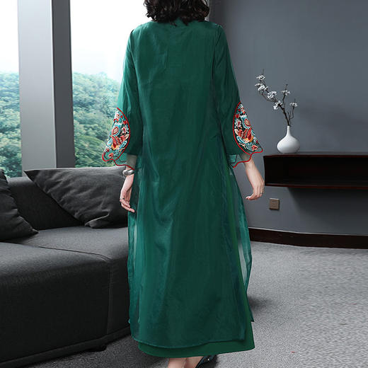 上海旗袍厂KDS-568中国风女装秋冬新款立领刺绣罗马棉宽松a字中长款连衣裙改良旗袍 商品图4