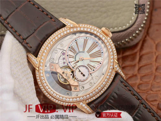 V9爱彼千禧系列15350款男装腕表镶钻系列，一款上手才知道靓的耐看型手表。V9不惜重金原装开模，逐个零件开模原装4101机芯 商品图1