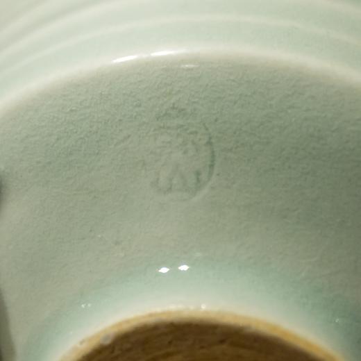 苏山款青瓷香炉 商品图4