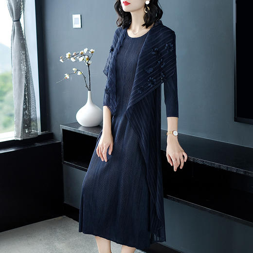 XSL-ZY-1005新款宽松中国风褶皱收腰大码修身显瘦假两件连衣裙 商品图2