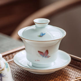 盖碗-陶瓷甜白蝶恋红花三才盖碗