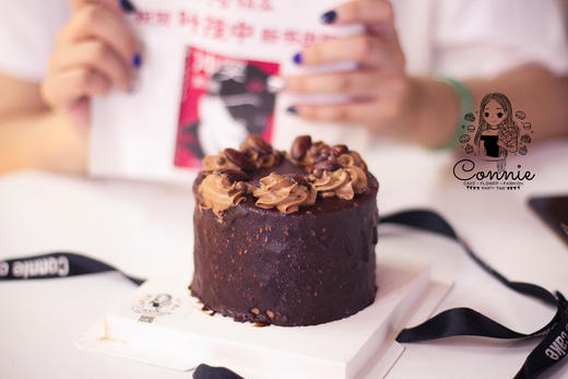 刷新你认知的费列罗蛋糕（4寸） 商品图0