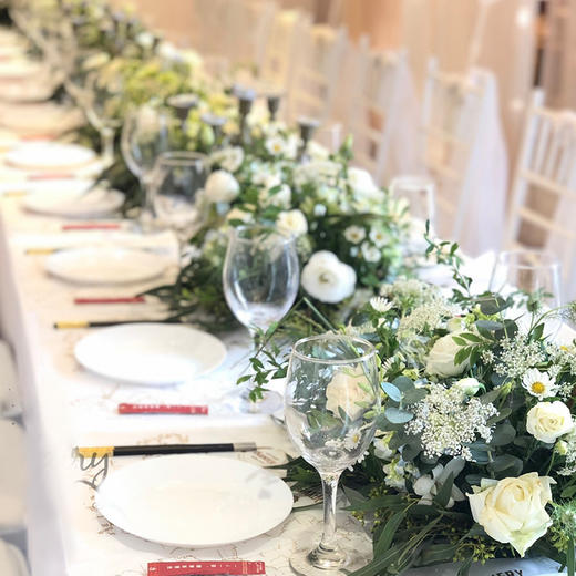 高档生日求婚订婚宴会商务高端酒店布置餐桌花气球套餐6份餐桌花!