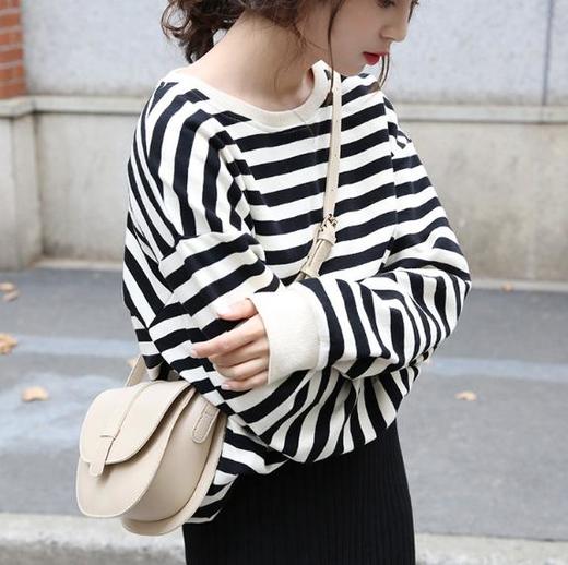 【服饰鞋包】秋季新款韩版宽松慵懒风chic圆领条纹休闲卫衣百搭上衣学生女 商品图1