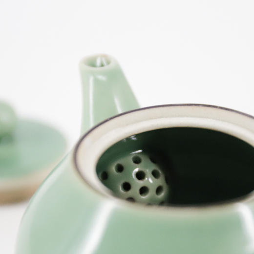 云中居 • 龙泉青瓷茶壶 商品图3