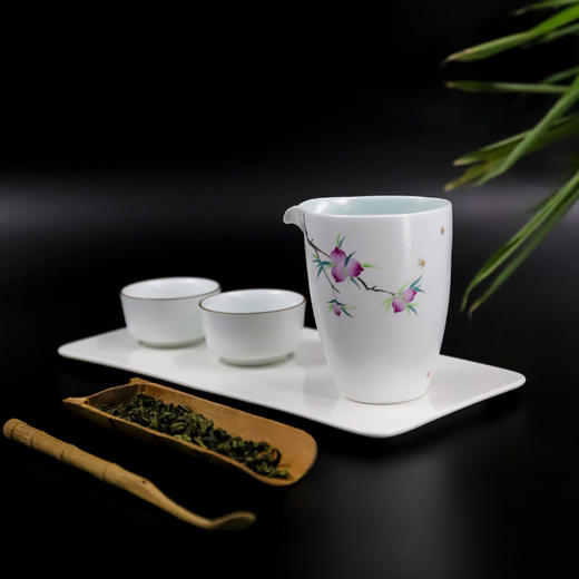 羊脂白手绘粉彩公道杯 商品图3