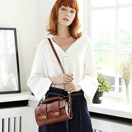 CH-M632BX488新款欧美时尚斜挎波士顿包复古单肩手提枕头包 商品图1