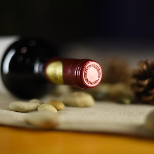 智利伊拉苏窖藏赤霞珠-卡曼尼干红葡萄酒750ml/支 商品图2