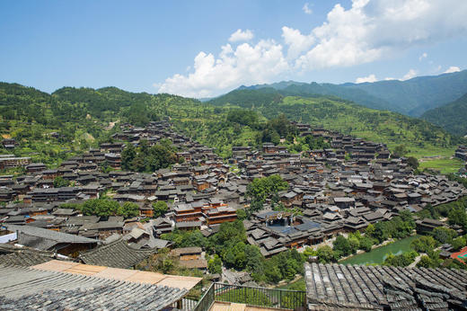 【五一华为专团】贵州黄果树大瀑布+西江千户苗寨+荔波小七孔5日五星品质游 商品图7