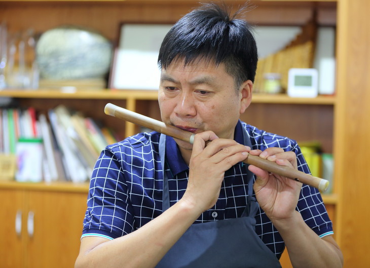 潜心钻研制笛30余年黄卫东笛子