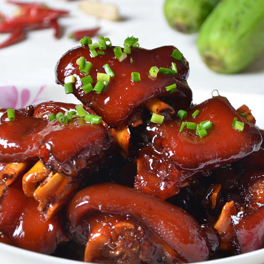 【藏香猪鲜猪蹄500g】夹金雪山放养黑猪 肉质紧实鲜美 商品图6