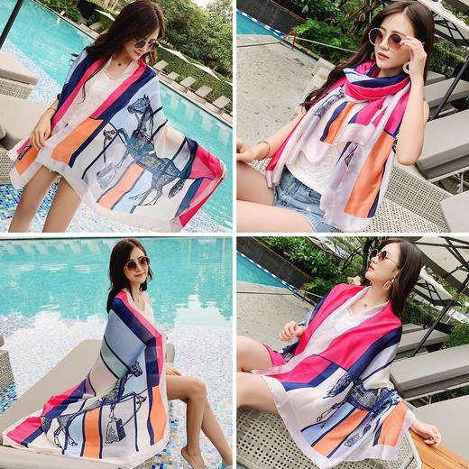 WSDN-9003新品时尚走秀印花缎面真丝披肩TZW 商品图0