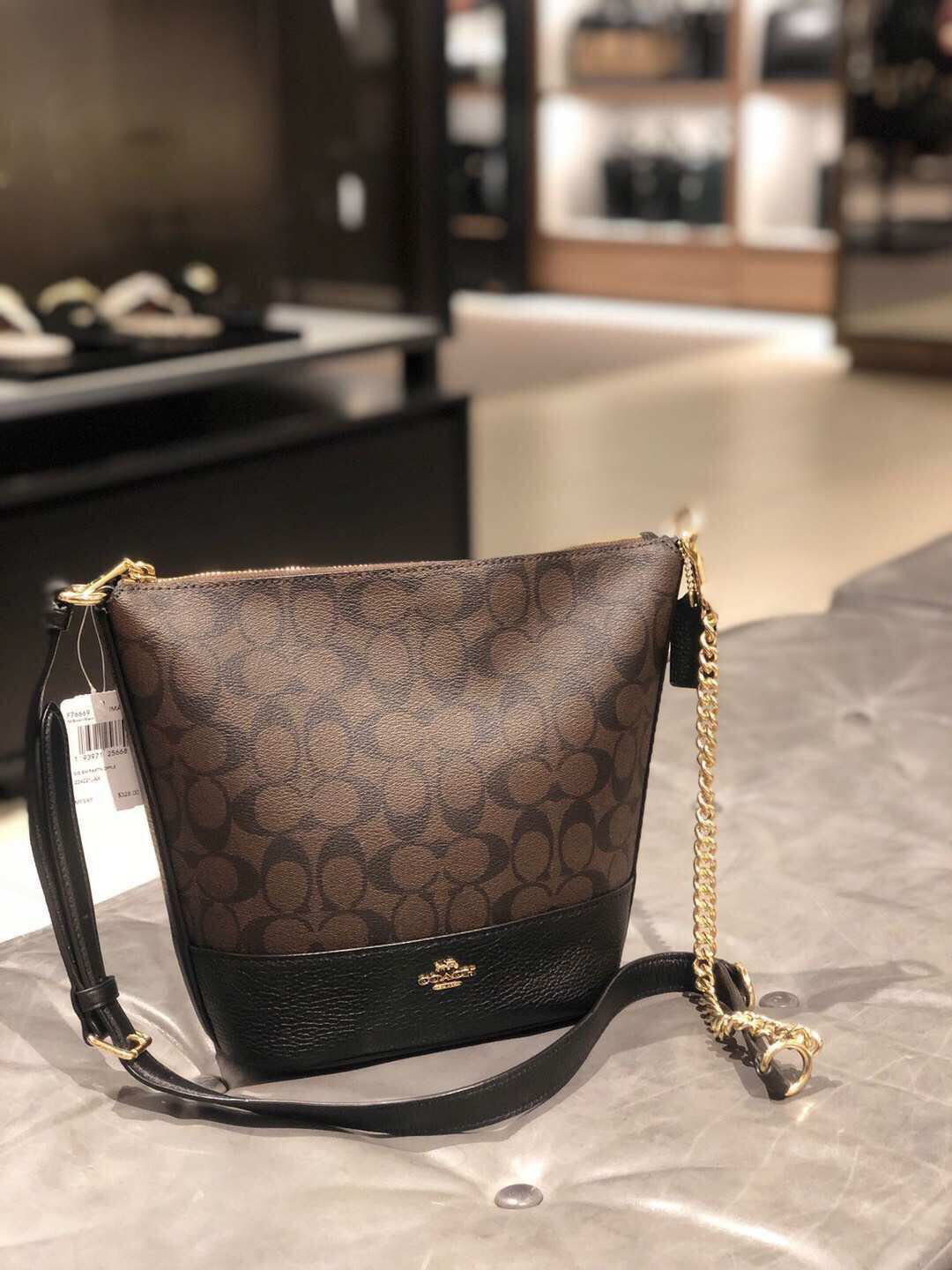 下架coach蔻驰老花流浪包水桶包大号巨能装无比难买上市就抢光