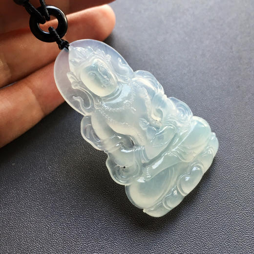 冰种手工精雕翡翠度母 商品图6