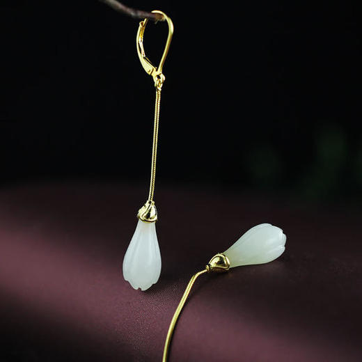 RP-EZ010500时尚新款玉兰花和田玉S925纯银耳坠 商品图4