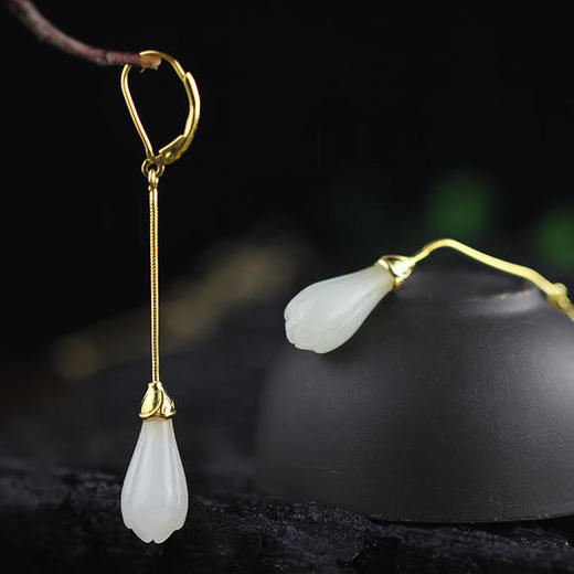 RP-EZ010500时尚新款玉兰花和田玉S925纯银耳坠 商品图0