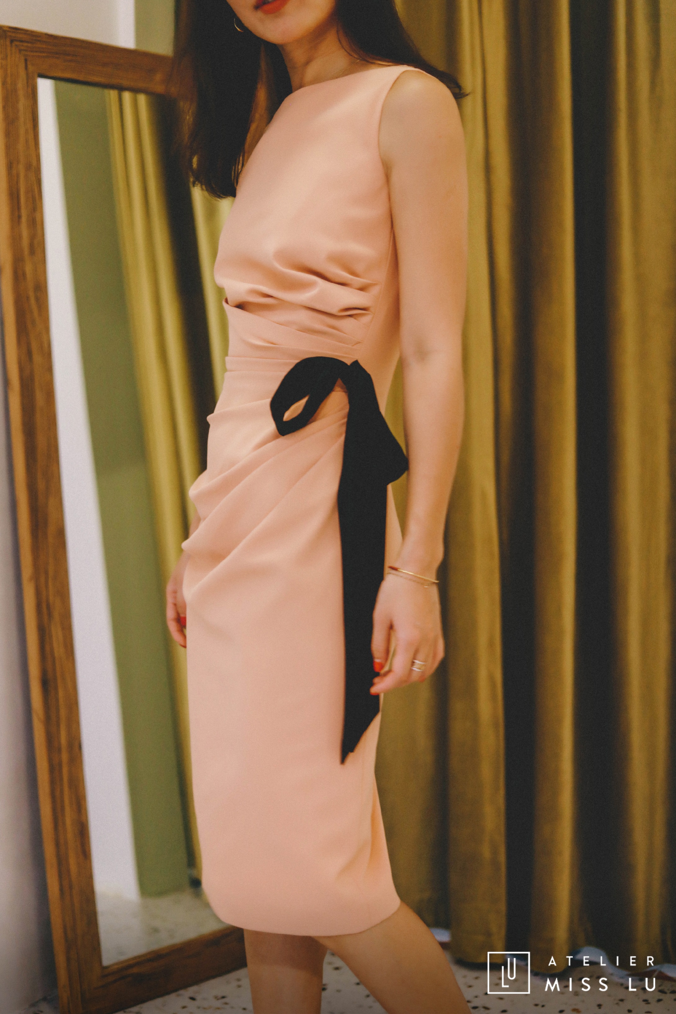 AtelierMissLu / Lyda-浅蜜橘立裁腰间系带连身裙