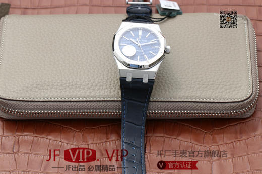 JF爱彼皇家橡树15400，3120自动机械机芯，41毫米，男士 材料：精钢 动力储备：60小时 表径：41毫米 表壳厚度：9.8毫米 表壳材质：精钢 商品图9