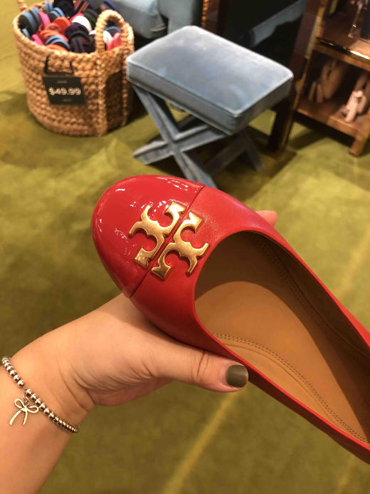 新款！Tory burch TB双拼亮头平底鞋 商品图2