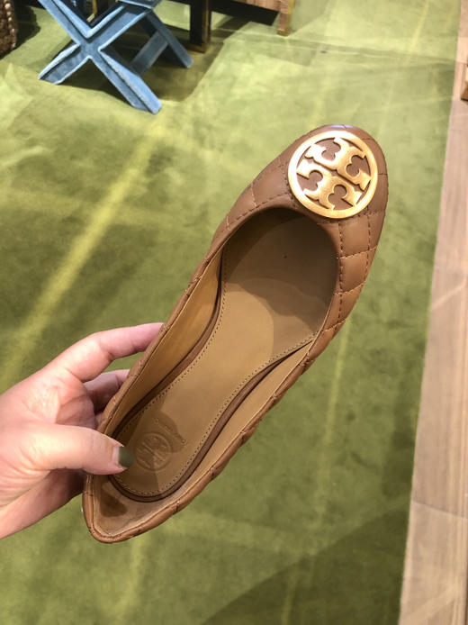 新款！Tory burch TB小香风金扣平底鞋 商品图1