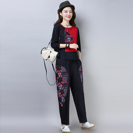 CYY-秋季长袖盘扣印花复古宽松阔腿裤两件套 商品图4