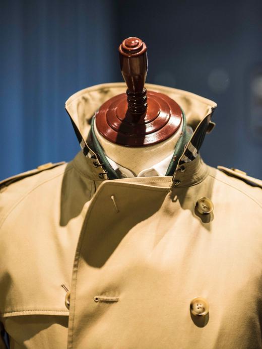 Westminster 插肩袖款日本防渗雨嘎巴甸卡其色战壕风衣 商品图8