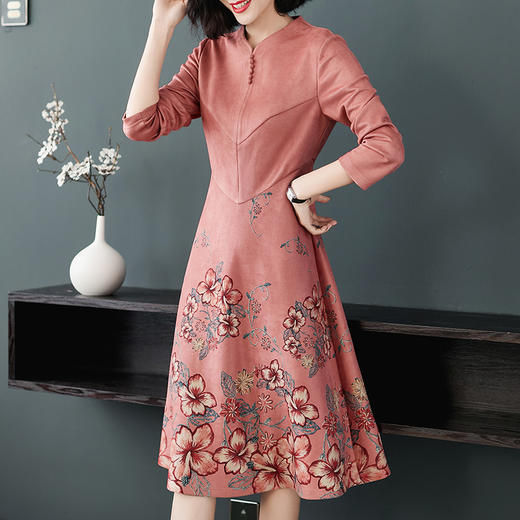 SMJR-8196296秋季新款印花长袖高贵麂皮绒过膝裙子 商品图1