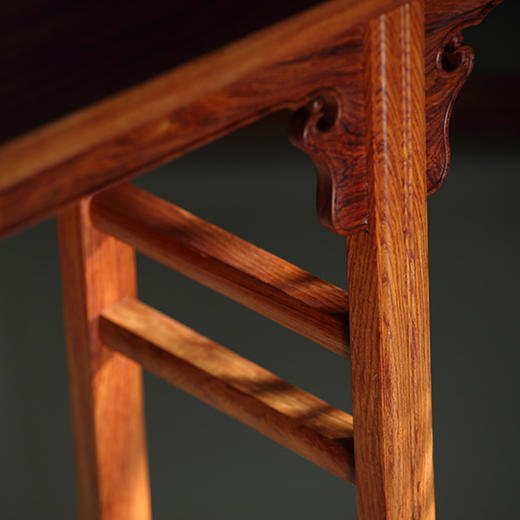 白酸枝夹头榫云纹牙头托泥小翘头案100001600